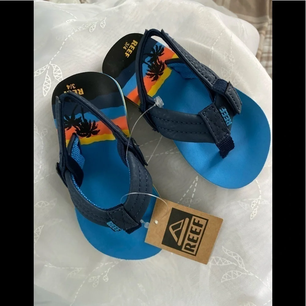 Reef Ahi Boys Sandals- Size 3-7